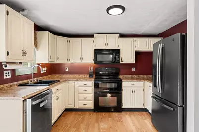 131 Elsie Rd, Brockton, MA 02032 - Photo 9
