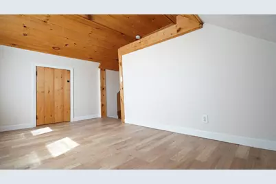 4 Phillips St, Attleboro, MA 02703 - Photo 33