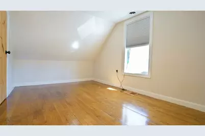 4 Phillips St, Attleboro, MA 02703 - Photo 25