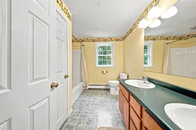 43 Wampanoag Dr, Franklin, MA 02038 - Photo 23