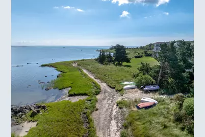 8 Dyar Rd, Mattapoisett, MA 02739 - Photo 3