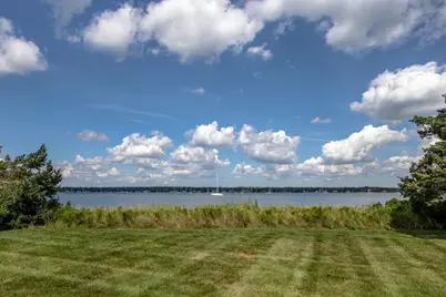 8 Dyar Rd, Mattapoisett, MA 02739 - Photo 7