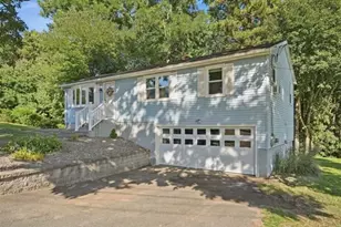 185 Murphy Ln, Chicopee, MA 01020 - Photo 1