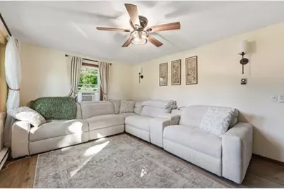 185 Murphy Ln, Chicopee, MA 01020 - Photo 7