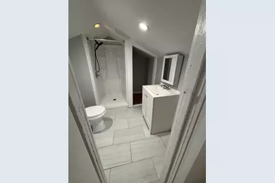 46 Cottage St, New Bedford, MA 02740 - Photo 13