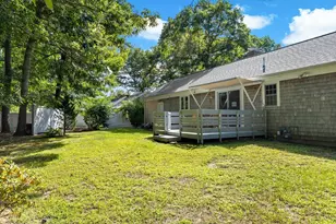 10 Templeton Pl, Yarmouth, MA 02673 - Photo 27