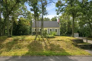 16 Gunter's Ln, Mashpee, MA 02649 - Photo 3