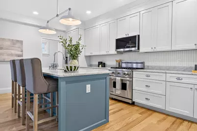 30 Chestnut Sq #30, Boston, MA 02130 - Photo 9