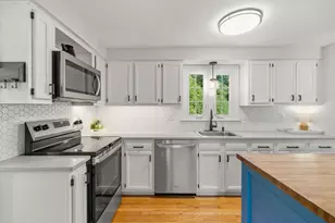 11 Daniel Teague Dr, Rockland, MA 02370 - Photo 17