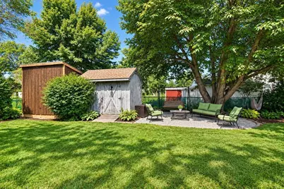 92 Louis Rd, Springfield, MA 01118 - Photo 27