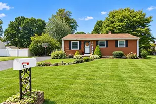 92 Louis Rd, Springfield, MA 01118 - Photo 1