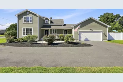 8 Caddyshack Dr, Chicopee, MA 01020 - Photo 1