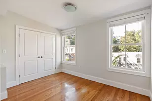 413 E 7th St, Boston, MA 02127 - Photo 27
