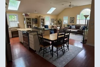 38 Reynolds Ave, Randolph, MA 02368 - Photo 5