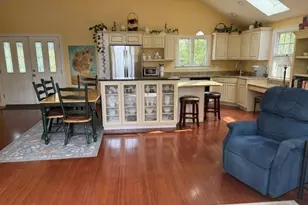 38 Reynolds Ave, Randolph, MA 02368 - Photo 7