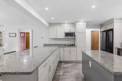 33 Woodland Rd, Rochester, MA 02770 - Photo 13