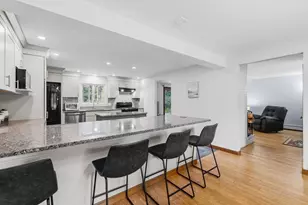 33 Woodland Rd, Rochester, MA 02770 - Photo 9