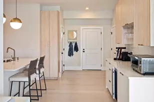 181 Coleridge St, Boston, MA 02128 - Photo 11