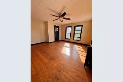 13 Dexter St, Holyoke, MA 01040 - Photo 15