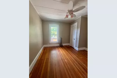 13 Dexter St, Holyoke, MA 01040 - Photo 19