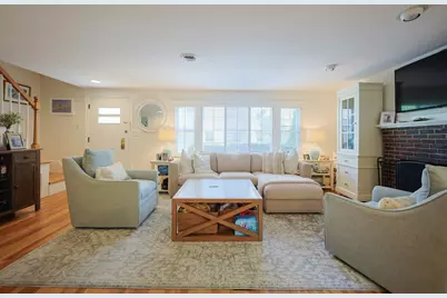 26 Pleasant St #B, Wellesley, MA 02482 - Photo 3