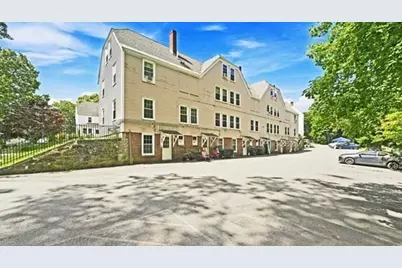 10-32 Overlook St, Northbridge, MA 01588 - Photo 5
