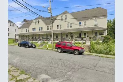 10-32 Overlook St, Northbridge, MA 01588 - Photo 9