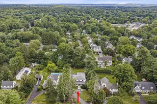 21 Elmwood Rd, Wellesley, MA 02481 - Photo 5