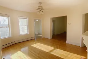 111 Ashland St, Melrose, MA 02176 - Photo 5