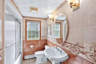19 Essex Rd, Mashpee, MA 02649 - Photo 15