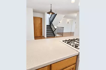 54 Voyagers Ln #54, Ashland, MA 01721 - Photo 5