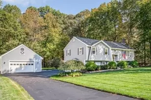 83 Black Oak Ln, Dracut, MA 01826 - Photo 1