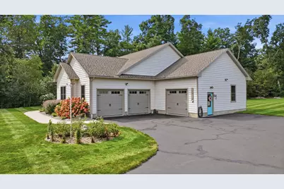 406 N Liberty St, Belchertown, MA 01007 - Photo 3