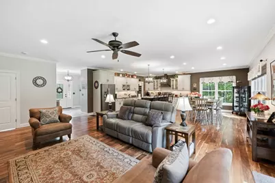 406 N Liberty St, Belchertown, MA 01007 - Photo 19