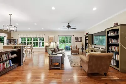 406 N Liberty St, Belchertown, MA 01007 - Photo 17