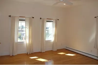 96 Middle St #2, Gloucester, MA 01930 - Photo 7