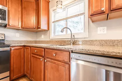 9 Byron Ave, Methuen, MA 01844 - Photo 15