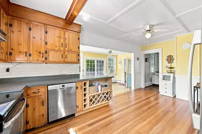 143 Park St, Easthampton, MA 01027 - Photo 11