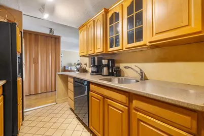 566 Commonwealth #708, Boston, MA 02215 - Photo 7