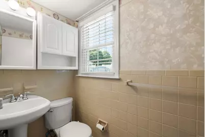 4 Carson Rd, Woburn, MA 01801 - Photo 19