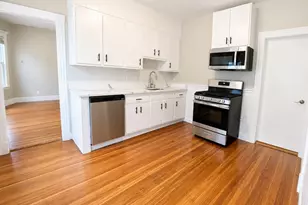 21 Dowse St, Everett, MA 02149 - Photo 5