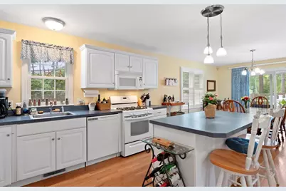 87 Neshobe Rd, Mashpee, MA 02649 - Photo 9