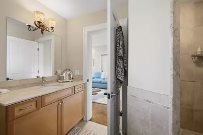 8 Longmeadow Rd, Newton, MA 02459 - Photo 15