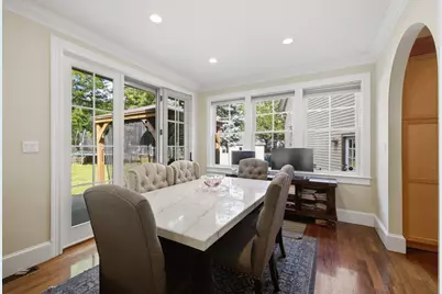 8 Longmeadow Rd, Newton, MA 02459 - Photo 9