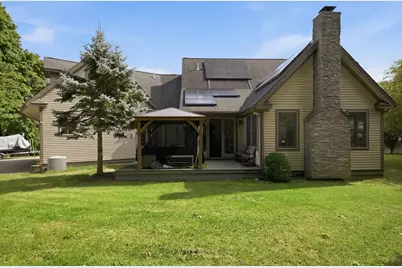 8 Longmeadow Rd, Newton, MA 02459 - Photo 39
