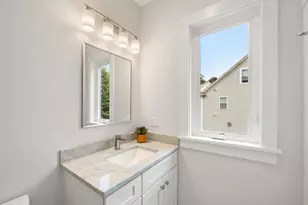9 Downer Ct, Boston, MA 02122 - Photo 7