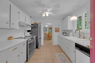 47 Horseshoe Cir, Ware, MA 01082 - Photo 11