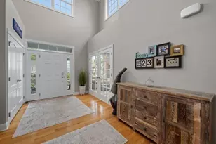 23 Avebury Ln, Marlborough, MA 01752 - Photo 3