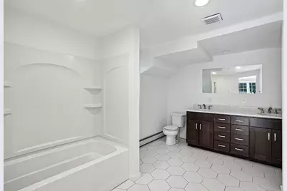 7 Nirvana Dr, Saugus, MA 01906 - Photo 25