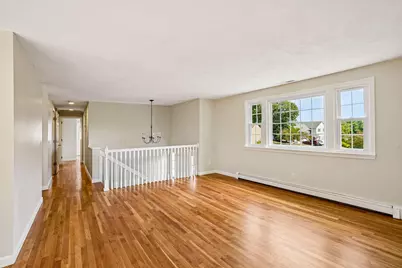 7 Nirvana Dr, Saugus, MA 01906 - Photo 9